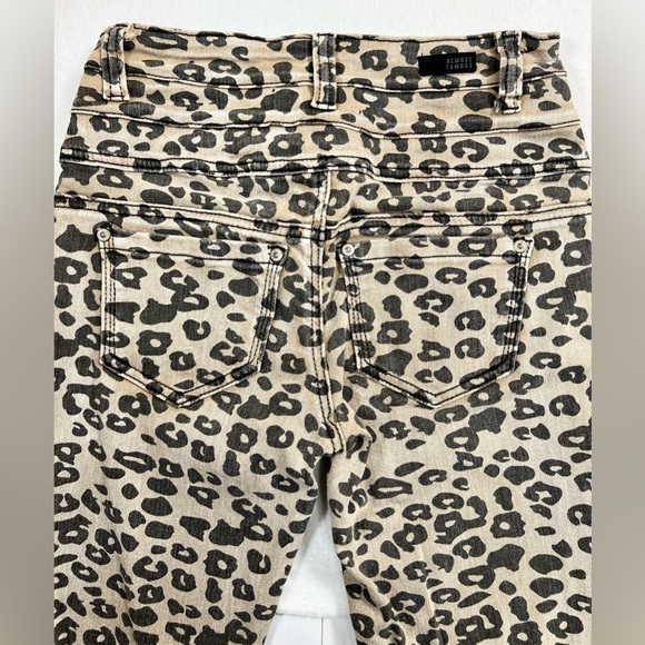 ALMOST FAMOUS Juniors Leopard Cheetah Animal Print Mid Rise Skinny Jeans Size 1 - Picture 5 of 16